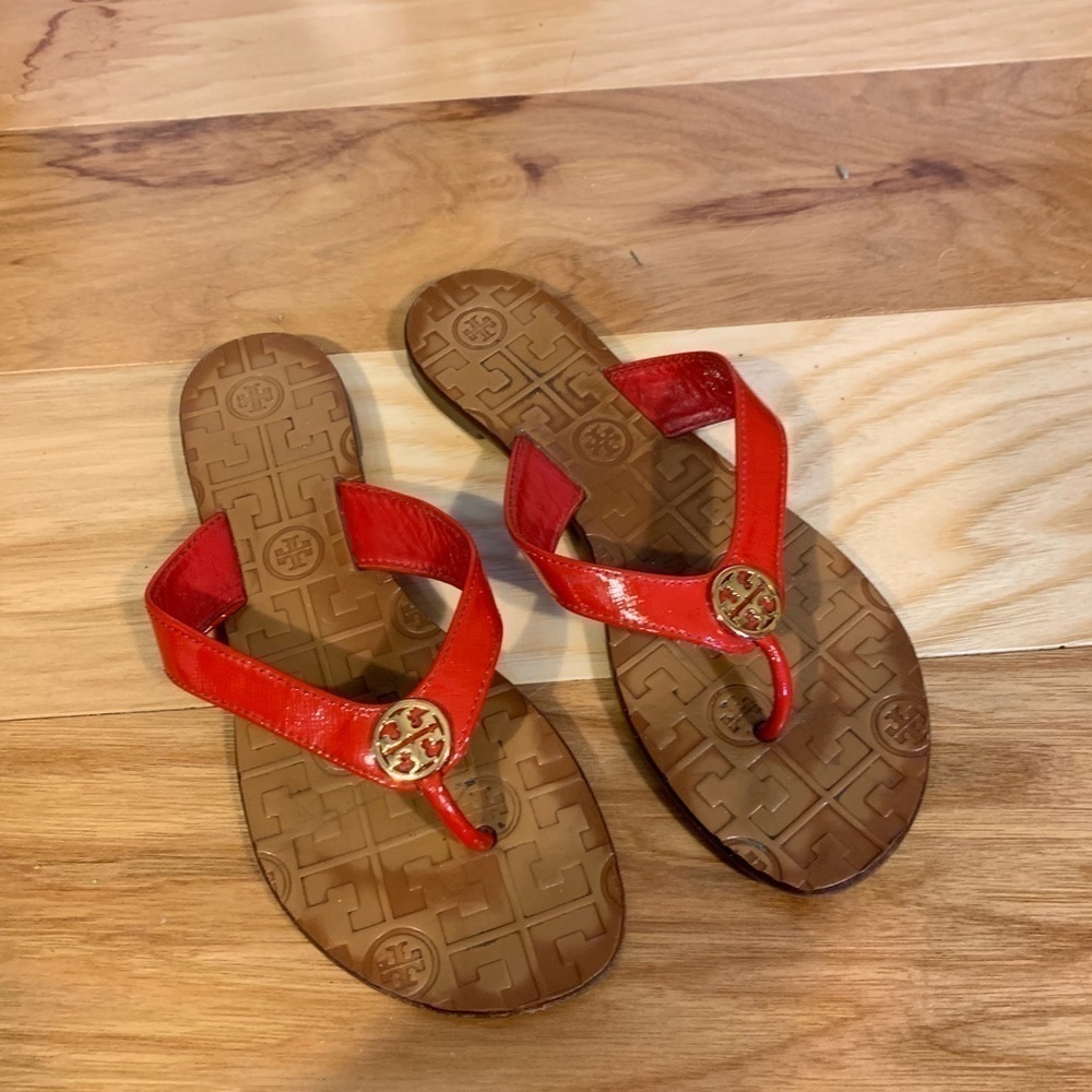 Tory Burch red patent Thora sandals. Size 5